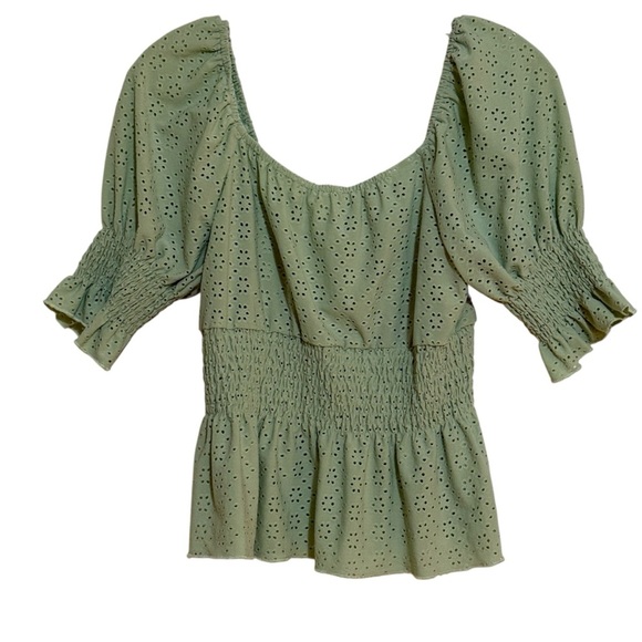 URBAN Romantics Green Puff Sleeve Smocked Blouse - Picture 2 of 3